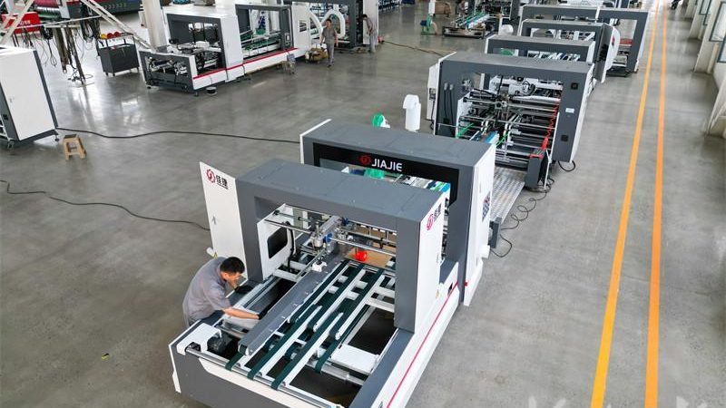 揭秘高速贴标机：安装调试的关键与报价构成